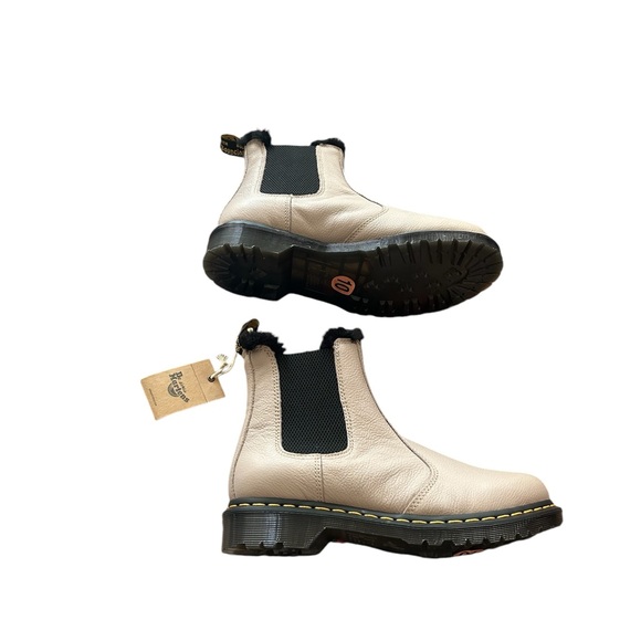 Dr Martens leather Chelsea boots - Picture 7 of 7